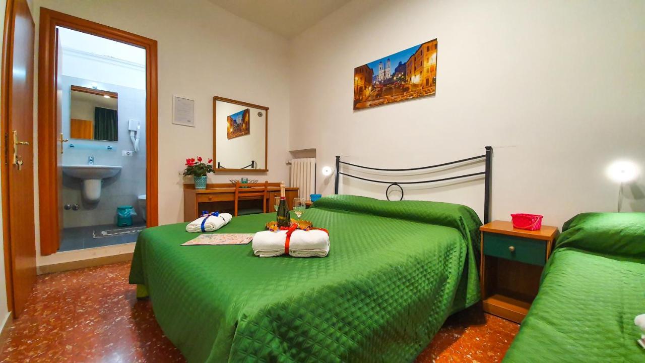 罗马 A Casa Simpatia - A Richiesta Parcheggio Gratuito !酒店 外观 照片
