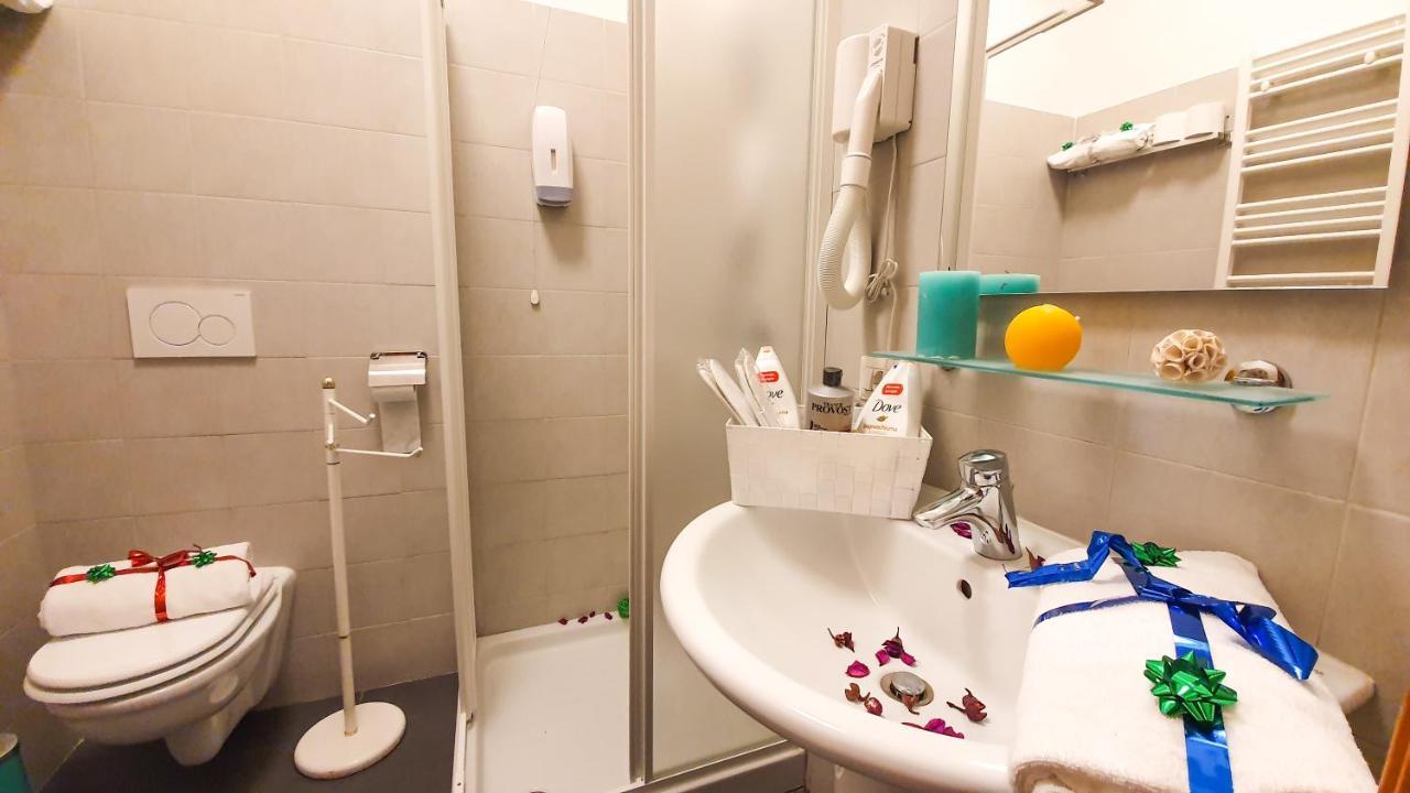 罗马 A Casa Simpatia - A Richiesta Parcheggio Gratuito !酒店 外观 照片